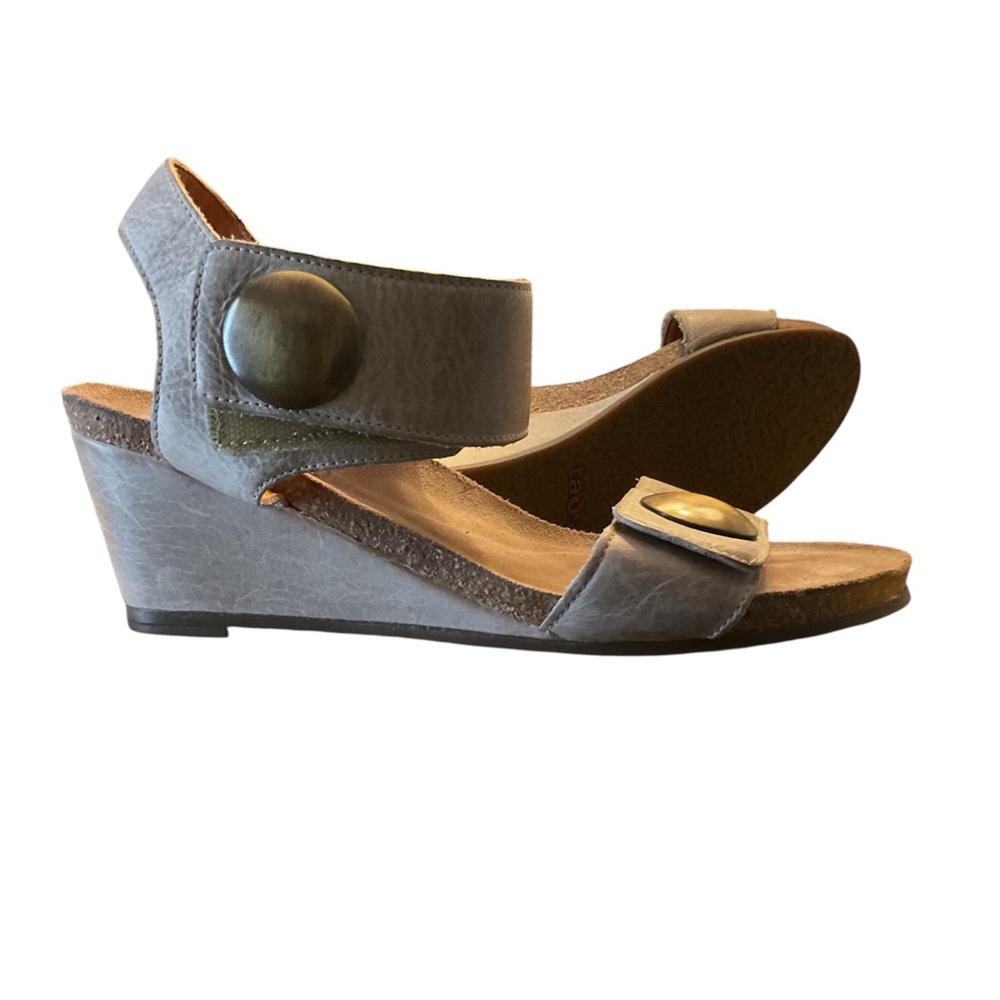 Taos Carousel  Leather Wedge Slingback Sandals Size 8 comfort ankle strap